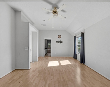 5615 Brigstone Park Drive - Photo Thumbnail 22