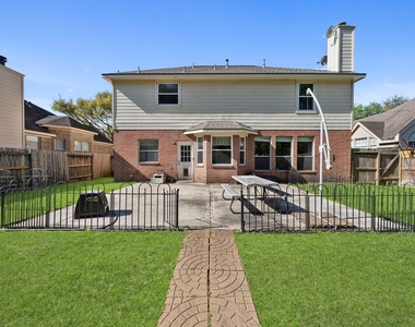 5615 Brigstone Park Drive - Photo Thumbnail 38