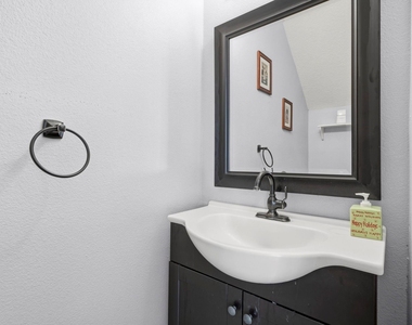 5615 Brigstone Park Drive - Photo Thumbnail 20