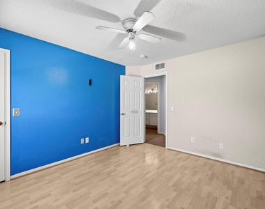 5615 Brigstone Park Drive - Photo Thumbnail 32
