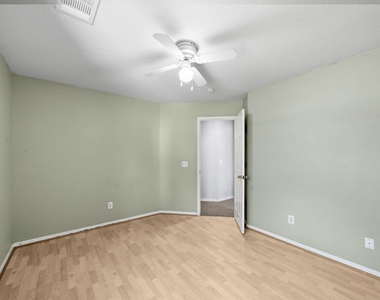 5615 Brigstone Park Drive - Photo Thumbnail 35