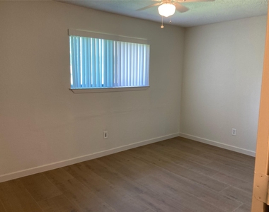 16727 Bougainvilla Lane - Photo Thumbnail 9
