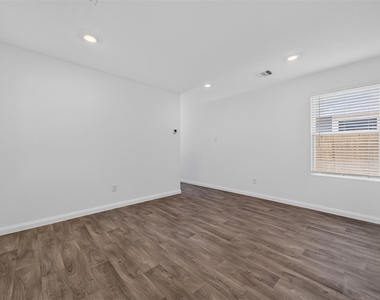 11923 Detar Court - Photo Thumbnail 11