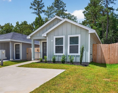 11923 Detar Court - Photo Thumbnail 2