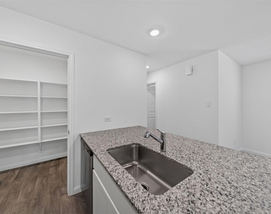 11923 Detar Court - Photo Thumbnail 20