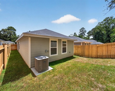 11923 Detar Court - Photo Thumbnail 32