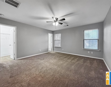 29566 N Legends Bend Drive - Photo Thumbnail 13