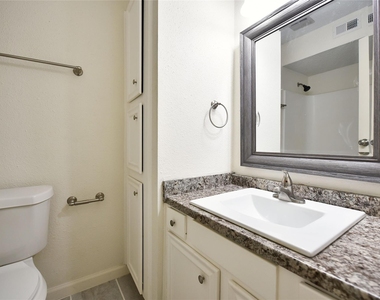 11002 Hammerly Boulevard - Photo Thumbnail 27