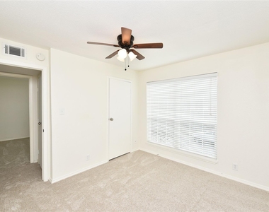 11002 Hammerly Boulevard - Photo Thumbnail 29