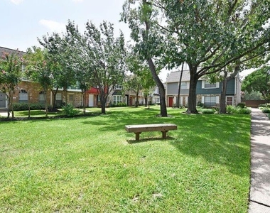 11002 Hammerly Boulevard - Photo Thumbnail 36