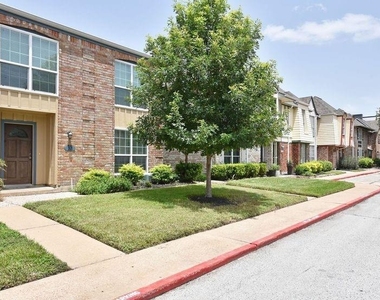 11002 Hammerly Boulevard - Photo Thumbnail 38