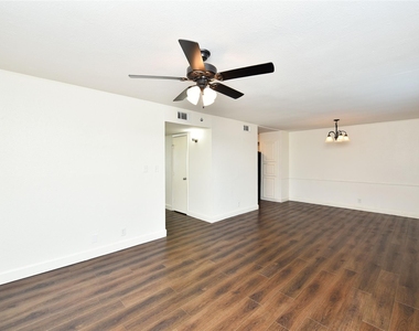 11002 Hammerly Boulevard - Photo Thumbnail 9