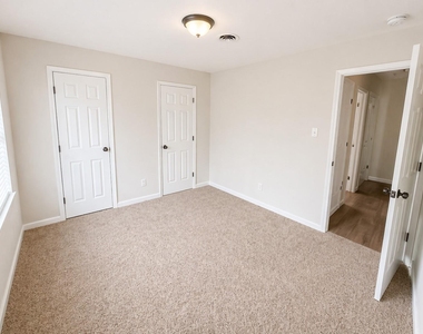 12318 Braewick Drive - Photo Thumbnail 19