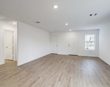 4134 Zavala Mill Street - Photo Thumbnail 3