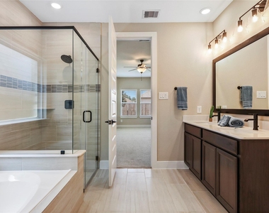 2013 Woodland Pine Court - Photo Thumbnail 23