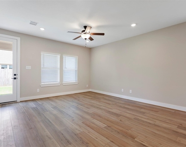 2013 Woodland Pine Court - Photo Thumbnail 15