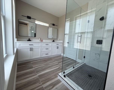 3121 Southmore Boulevard - Photo Thumbnail 11