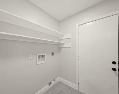 22039 Rivermead Drive - Photo Thumbnail 17