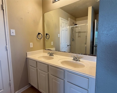 5127 Prosperity Circle - Photo Thumbnail 20