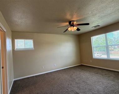 5127 Prosperity Circle - Photo Thumbnail 17