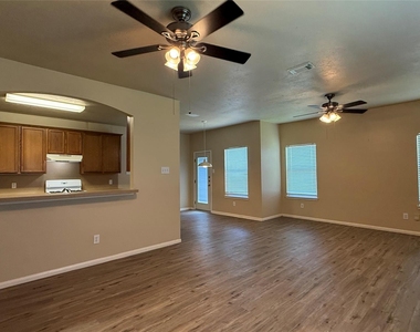 5127 Prosperity Circle - Photo Thumbnail 4