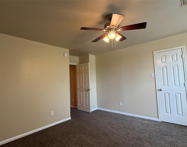 5127 Prosperity Circle - Photo Thumbnail 12