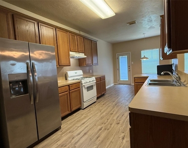 5127 Prosperity Circle - Photo Thumbnail 7