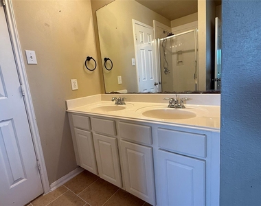 5127 Prosperity Circle - Photo Thumbnail 21