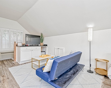 2112 Harold Street - Photo Thumbnail 9