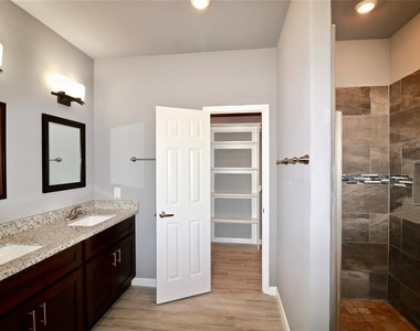 4238 Aledo Street - Photo Thumbnail 20