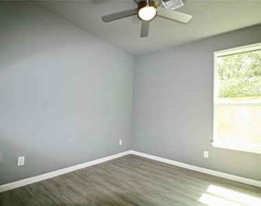4238 Aledo Street - Photo Thumbnail 14