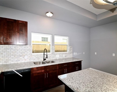 4238 Aledo Street - Photo Thumbnail 10