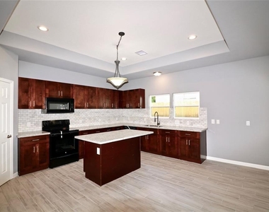 4238 Aledo Street - Photo Thumbnail 7