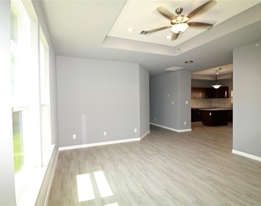 4238 Aledo Street - Photo Thumbnail 4