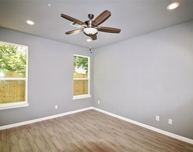 4238 Aledo Street - Photo Thumbnail 13