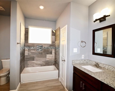 4238 Aledo Street - Photo Thumbnail 25