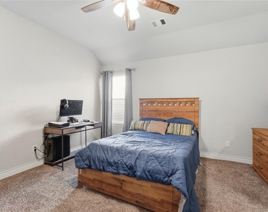 10311 Silver Shield Way - Photo Thumbnail 19