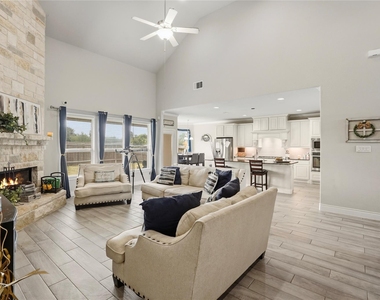 10311 Silver Shield Way - Photo Thumbnail 6