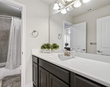10311 Silver Shield Way - Photo Thumbnail 18