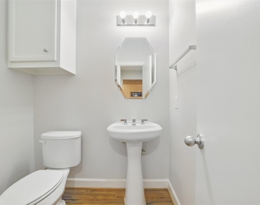 650 Westcross Street - Photo Thumbnail 23