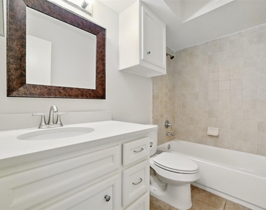650 Westcross Street - Photo Thumbnail 9