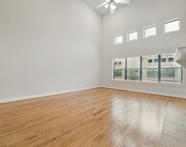 650 Westcross Street - Photo Thumbnail 16