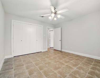 650 Westcross Street - Photo Thumbnail 10