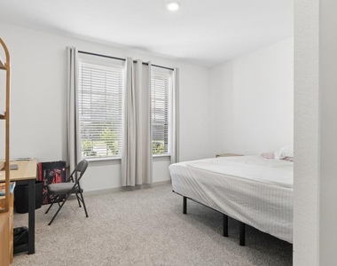 28335 Halle Ray Drive - Photo Thumbnail 12