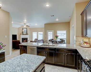 4411 Eclipse Park Court - Photo Thumbnail 16