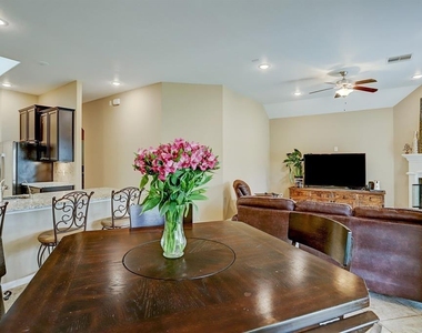 4411 Eclipse Park Court - Photo Thumbnail 9