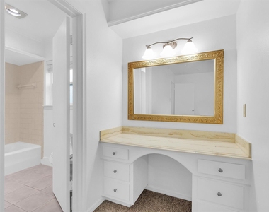 1122 Rhine Lane - Photo Thumbnail 17