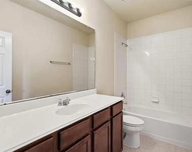 1911 Vale Brook Drive - Photo Thumbnail 21