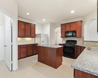 1911 Vale Brook Drive - Photo Thumbnail 5