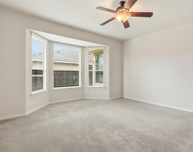 1911 Vale Brook Drive - Photo Thumbnail 14